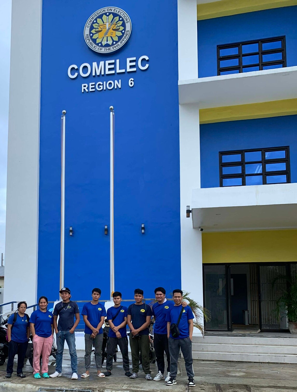 COMELEC Region 6 team and building